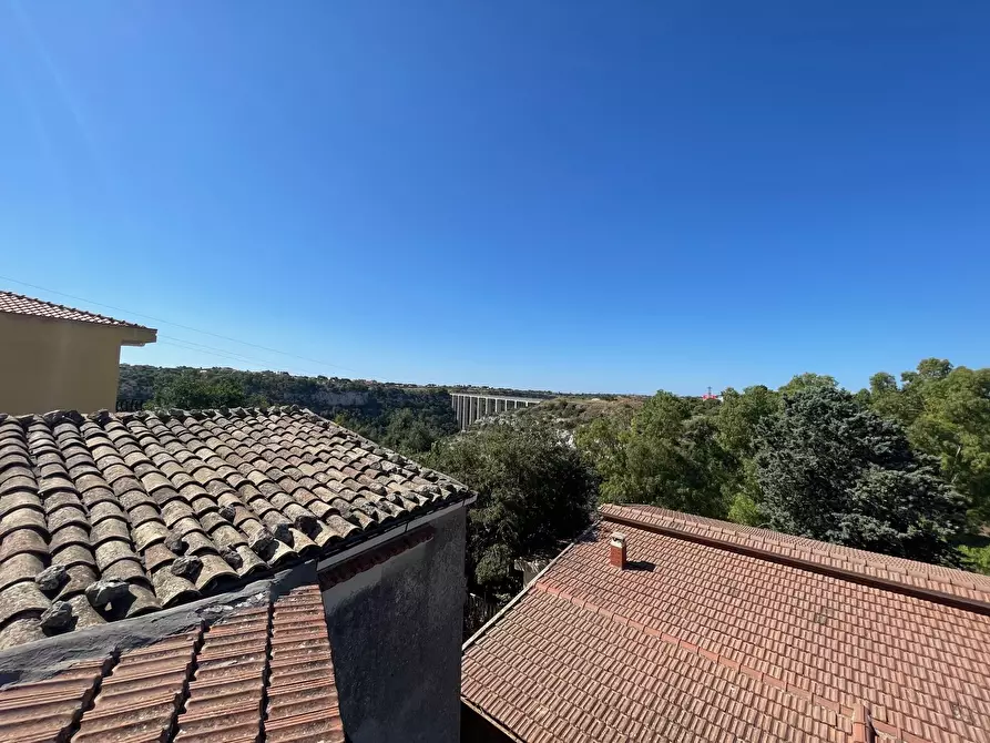 Immagine 26 di Casa bifamiliare in vendita  in Contrada Dente Crocicchia 9 a Modica