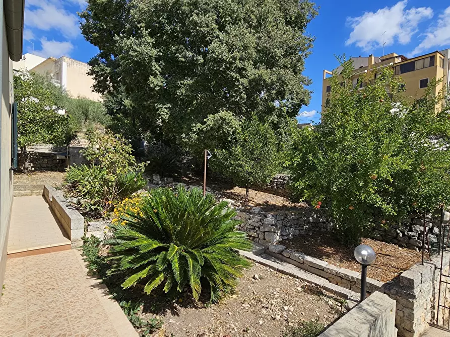 Immagine 27 di Villa in vendita  in Via Garaffa Soldato 131 a Modica