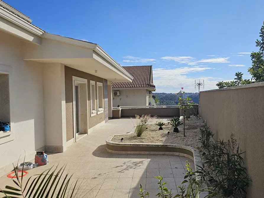 Immagine 26 di Villa in vendita  a Modica