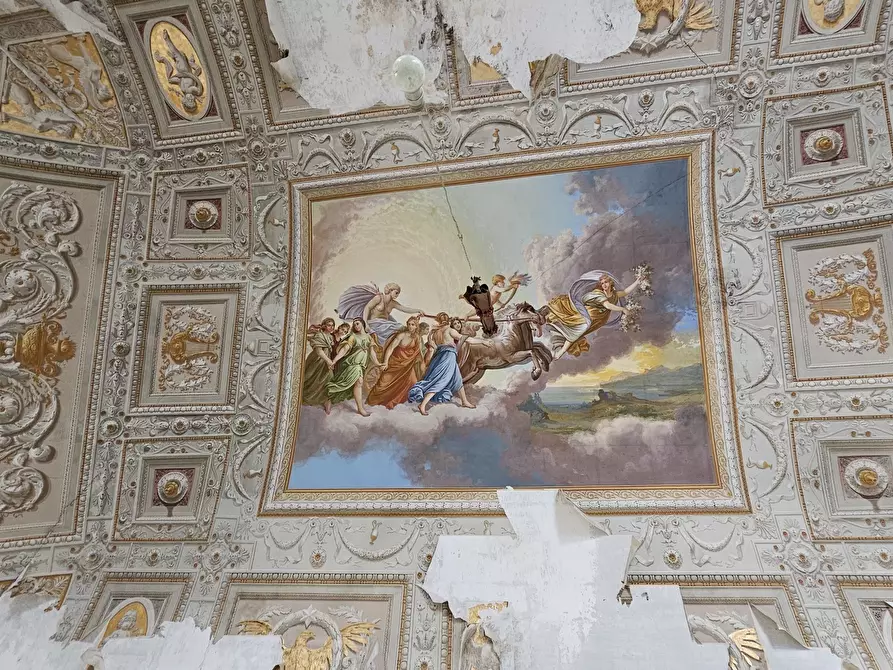 Immagine 3 di Palazzo in vendita  a Scicli