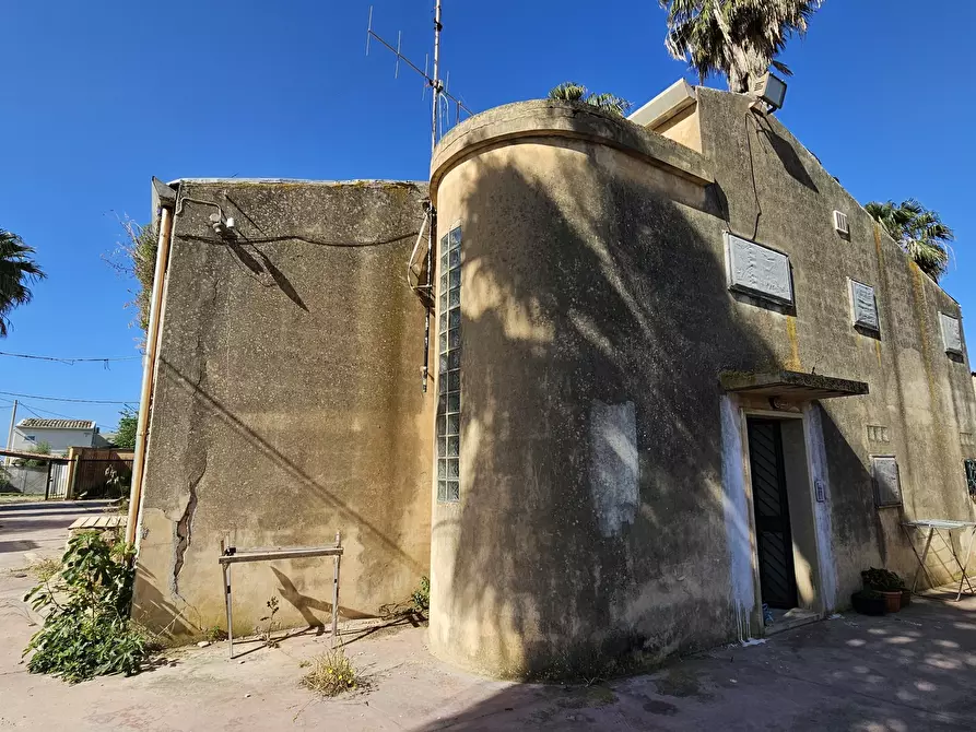 Immagine 2 di Magazzino in vendita  in Via Ferro di Cavallo 94/1 a Scicli