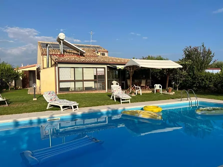 Immagine 1 di Villa in vendita  a Scicli