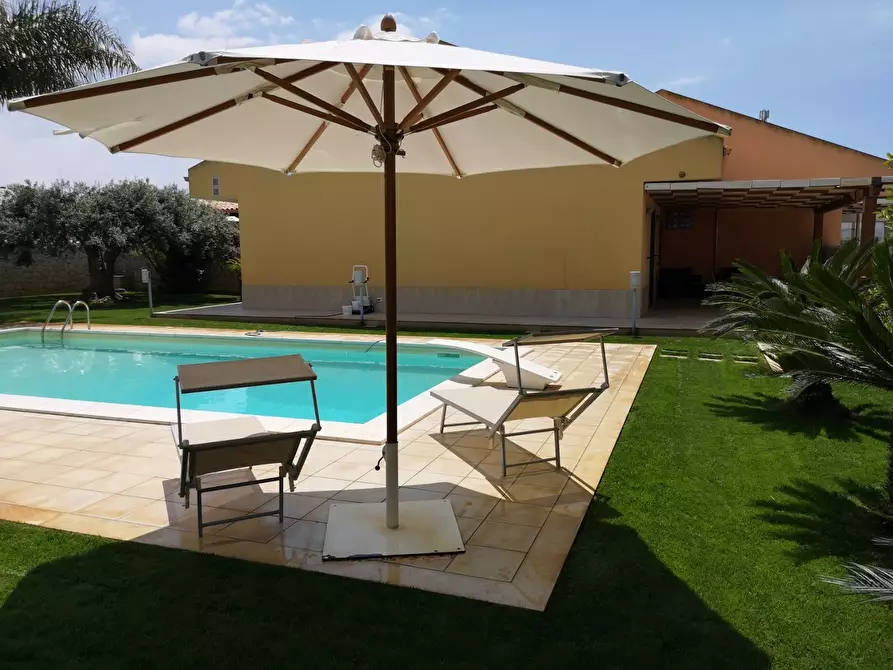 Immagine 2 di Villa in vendita  a Scicli