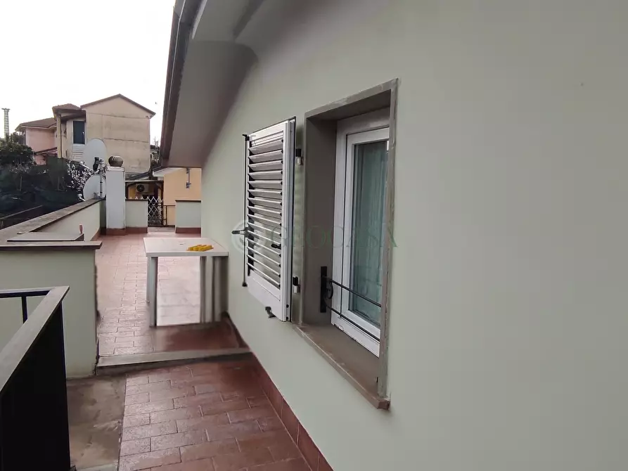 Immagine 3 di Pentalocale in vendita  in Via Aurelia 3 a Vezzano Ligure