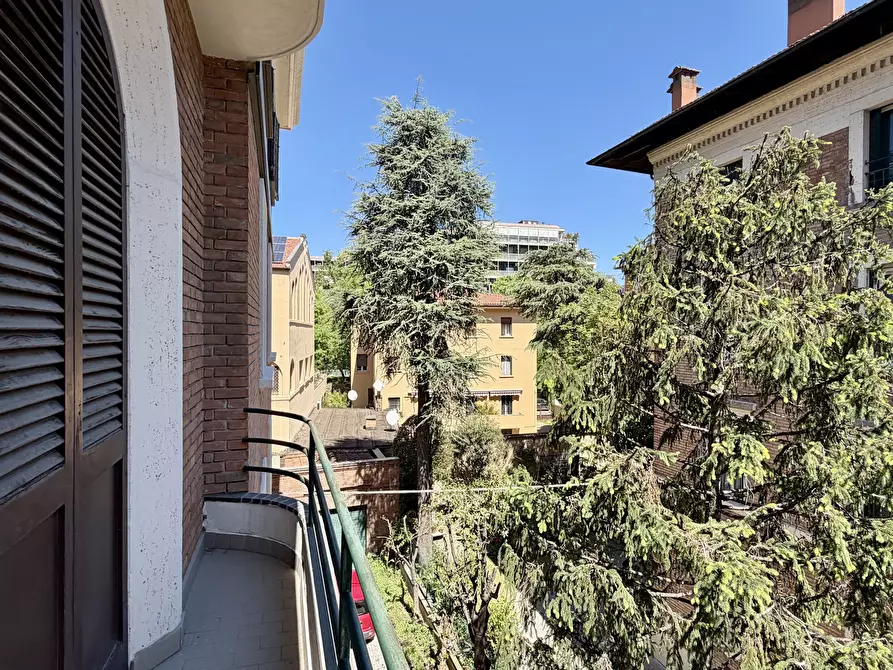 Immagine 9 di Quadrilocale in vendita  in Via Giuseppe Mazza 4 a Bologna
