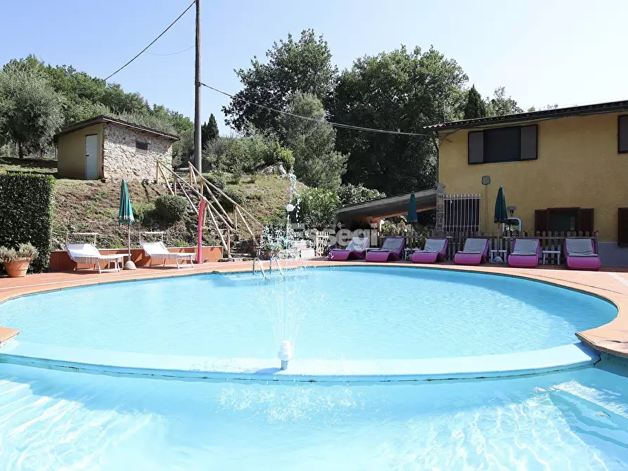 Immagine 42 di Rustico / casale in vendita  in SP1 a Pescaglia