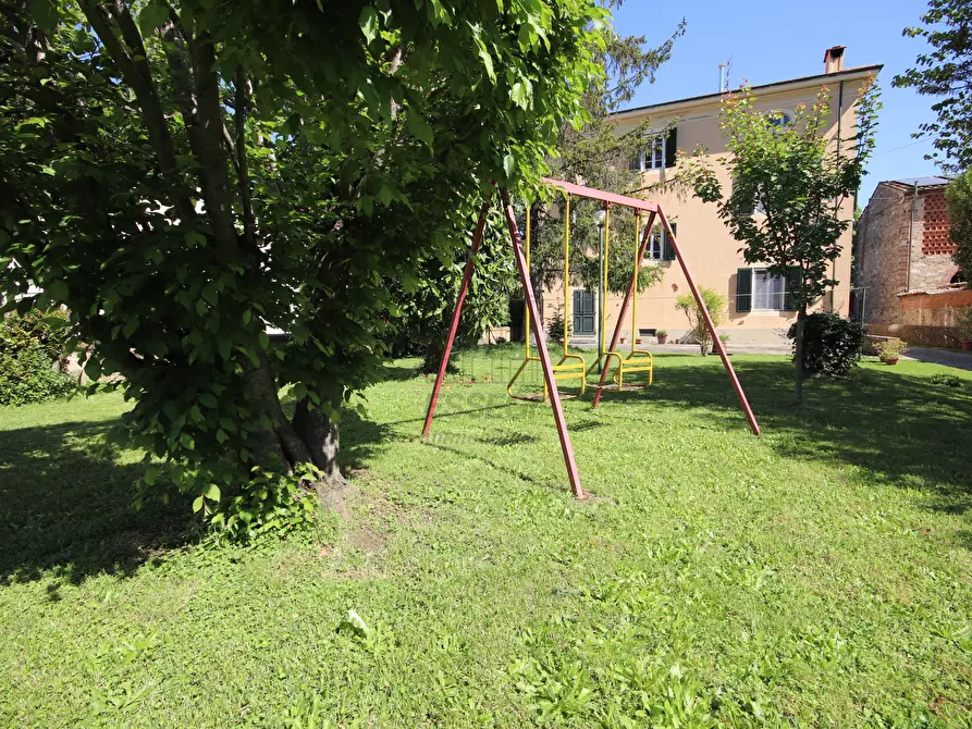 Immagine 1 di Villa in vendita  in Via Traversa di Parezzana 1 a Capannori