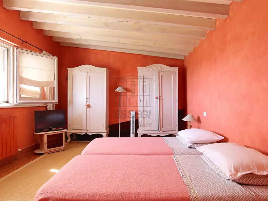 Immagine 43 di Rustico / casale in vendita  in Via di Mastiano e Gugliano 1024 a Lucca