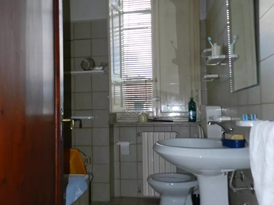 Immagine 5 di Terratetto in vendita  in Via della Chiesa XXI 145 a Lucca