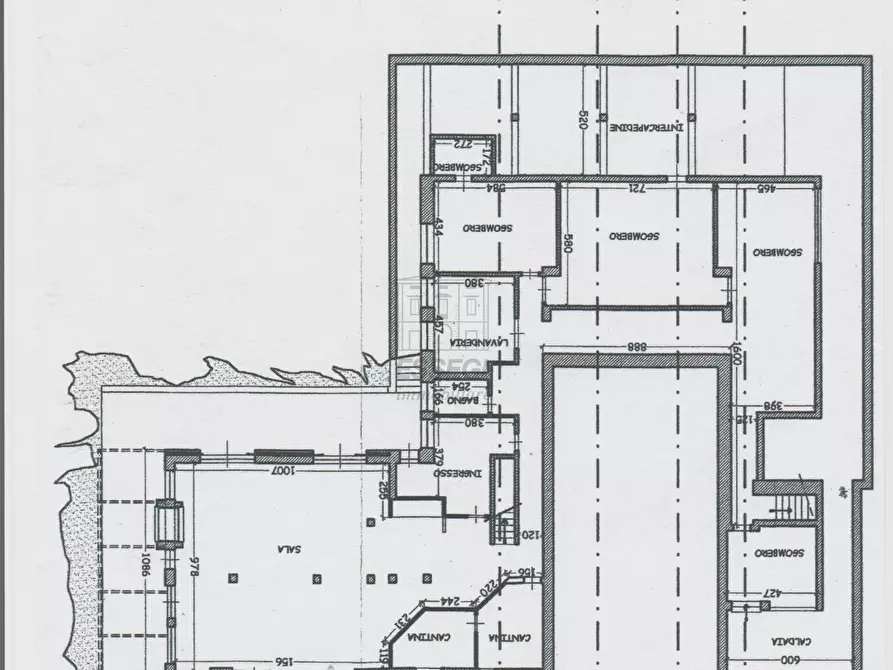 Immagine 33 di Villa in vendita  in Via di Moriano a Lucca