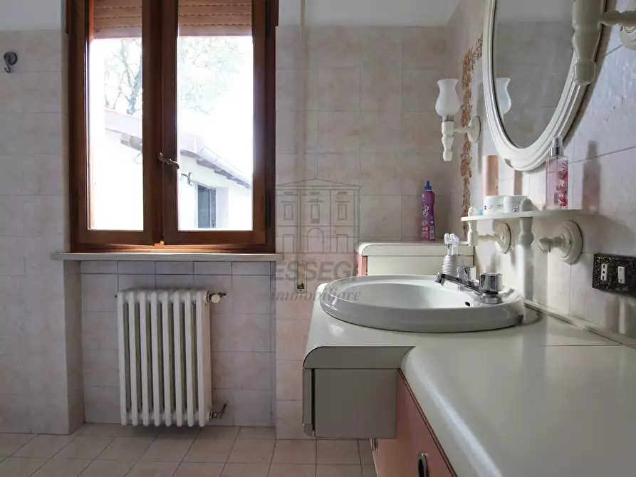 Immagine 26 di Casa indipendente in vendita  in Via Vecchia Pesciatina in Gragnano a Lucca