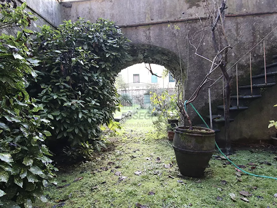 Immagine 33 di Villa in vendita  in Via Ludovica a Borgo A Mozzano