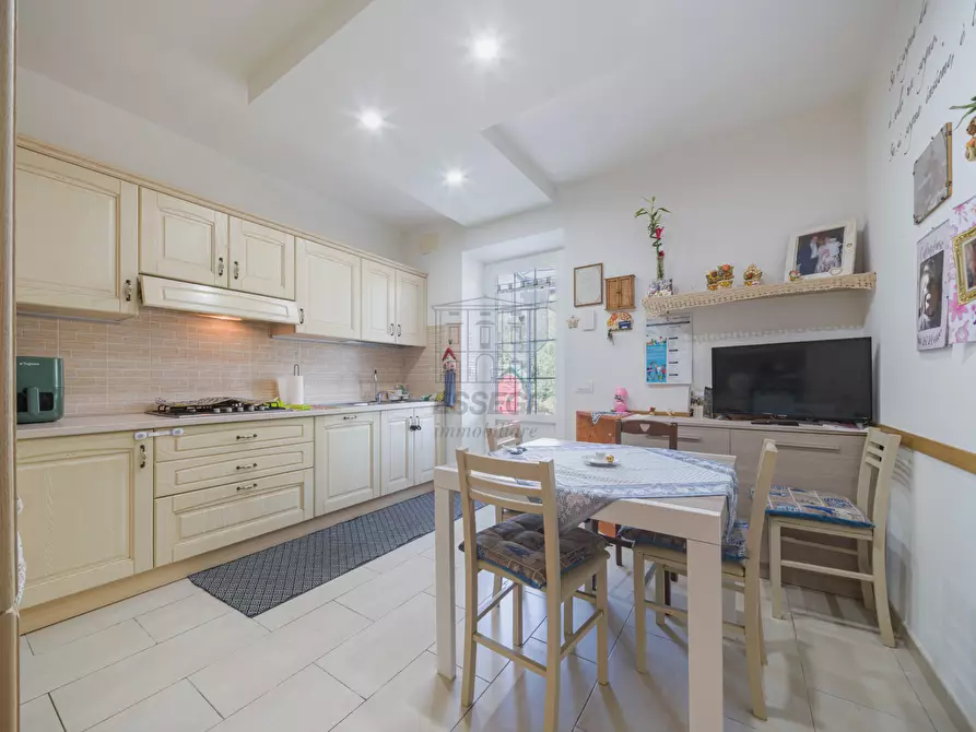 Immagine 10 di Villa in vendita  in Via delle Scuole 38 a Lucca