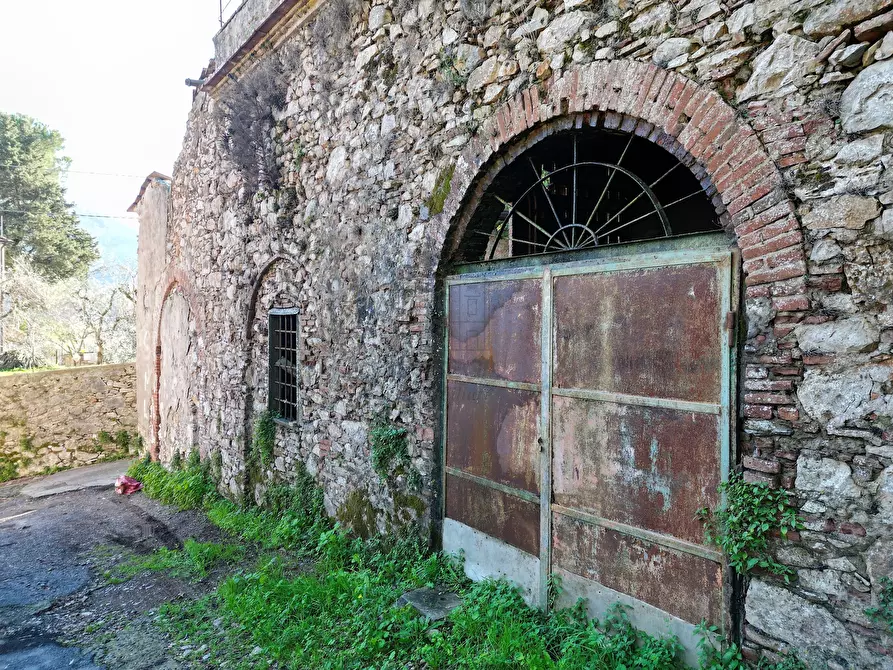 Immagine 7 di Rustico / casale in vendita  in Via del Cimitero Diciannovesima 532 a Lucca