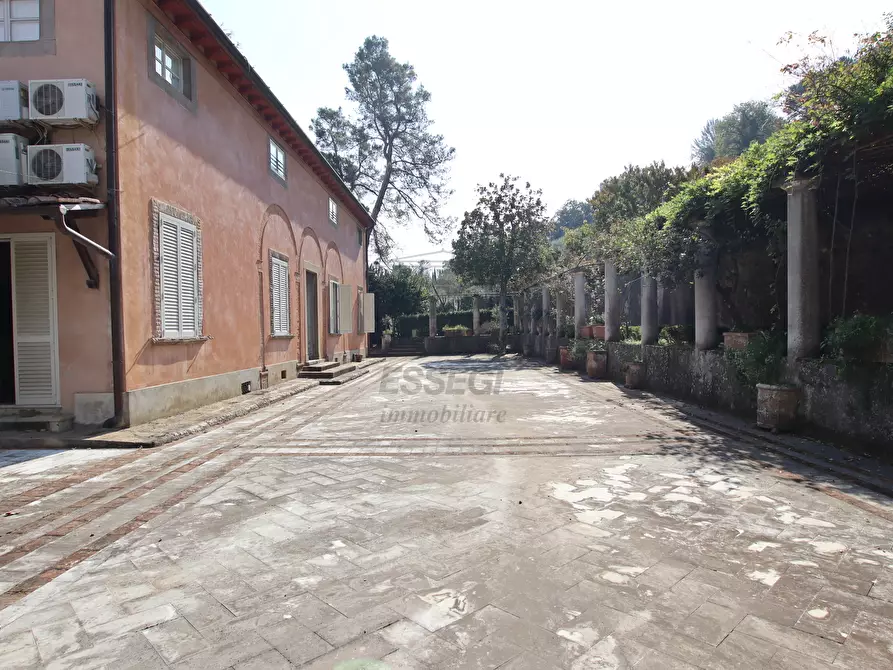 Immagine 44 di Villa in vendita  in Via del Cimitero ⅩⅩⅠⅠⅠ 676 a Lucca