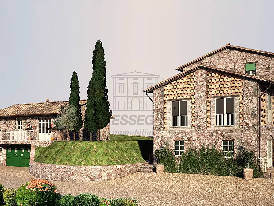 Immagine 30 di Rustico / casale in vendita  a Lucca