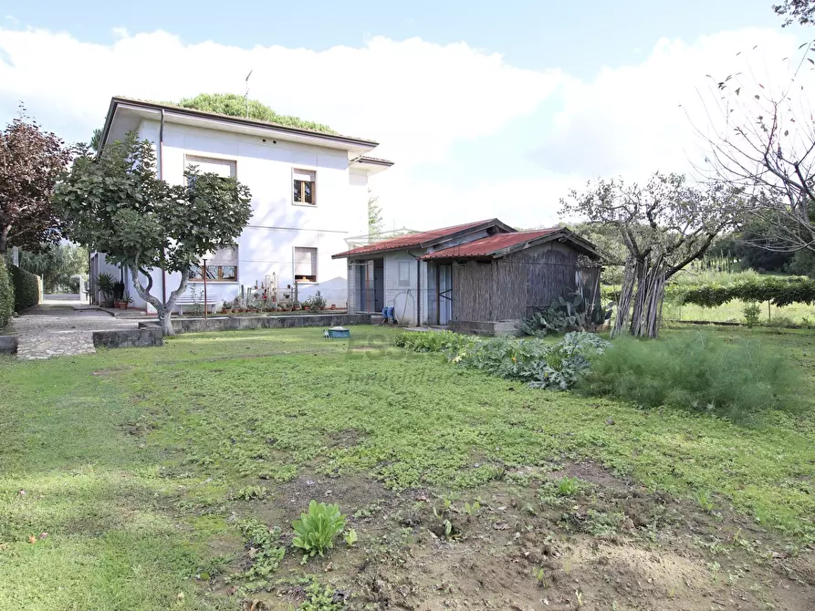 Immagine 3 di Casa indipendente in vendita  in Via Vecchia Pesciatina in Gragnano a Lucca