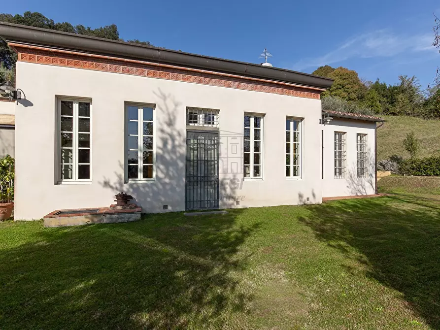 Immagine 27 di Villa in vendita  in Via di Villa Paola 335/F a Lucca