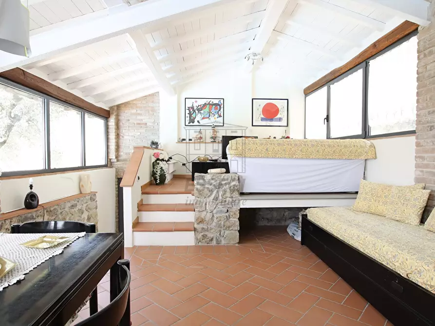 Immagine 36 di Rustico / casale in vendita  in Via Pieroni a Lucca