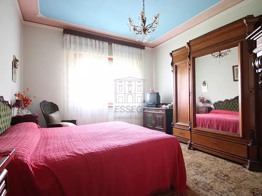 Immagine 14 di Villa in vendita  in Strada Comunale Generale Carlo Alberto dalla Chies 83 a Capannori