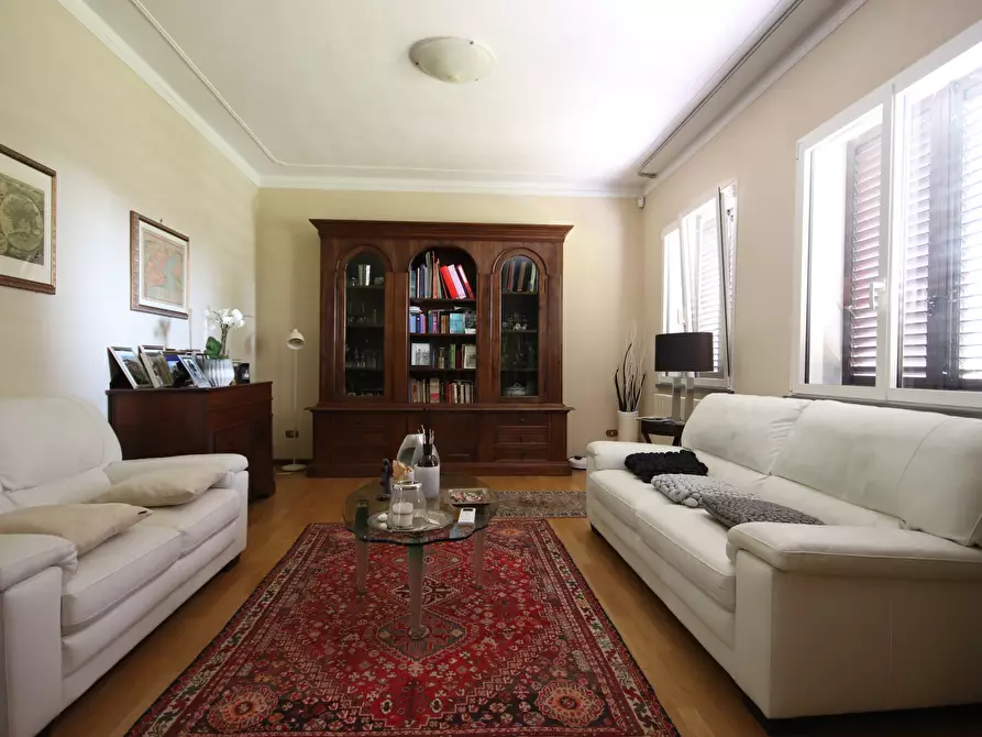 Immagine 9 di Villa in vendita  in Via di Paganico 115 a Capannori