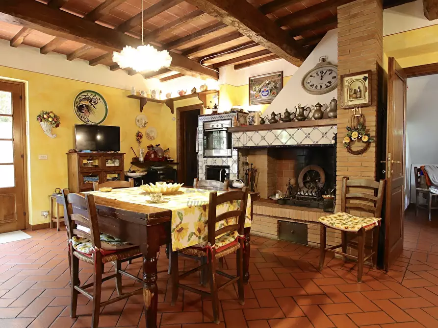 Immagine 13 di Rustico / casale in vendita  in Via Pieroni a Lucca