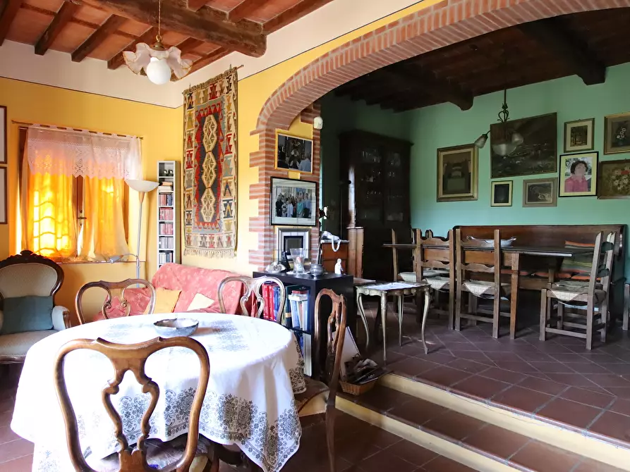 Immagine 10 di Rustico / casale in vendita  in Via per Chiatri 734 a Lucca