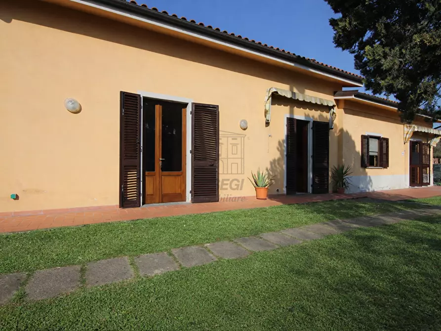 Immagine 1 di Casa indipendente in vendita  in Via di Tiglio 611 a Capannori