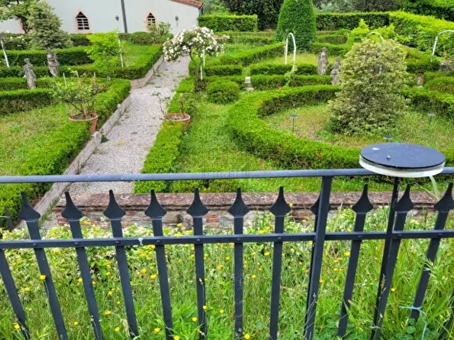 Immagine 9 di Villa in vendita  in Via di Tiglio 1234 a Lucca