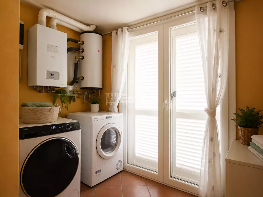 Immagine 10 di Villa in vendita  in Via Pesciatina 1194 a Lucca