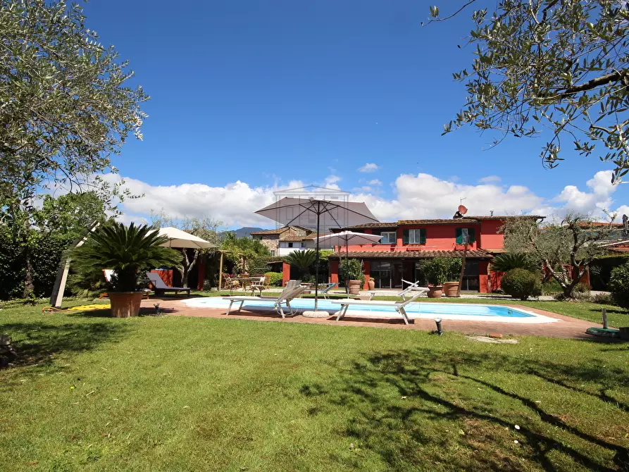 Immagine 6 di Rustico / casale in vendita  in Via dei Marzi 463 a Lucca