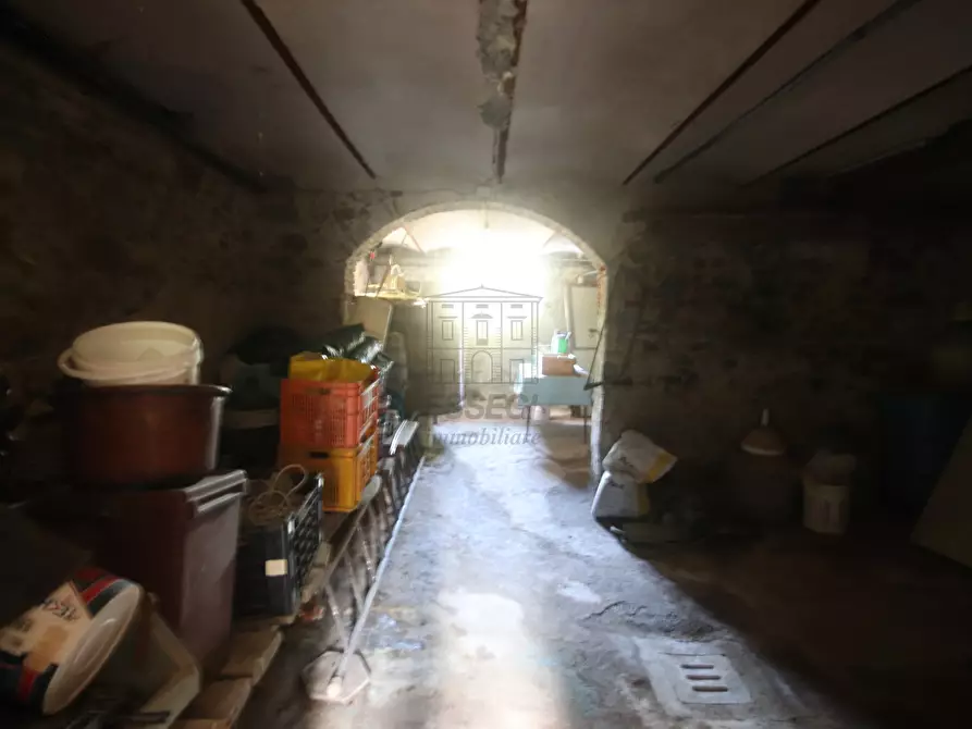 Immagine 31 di Rustico / casale in vendita  in Via della Chiesa XXIII 405 a Lucca