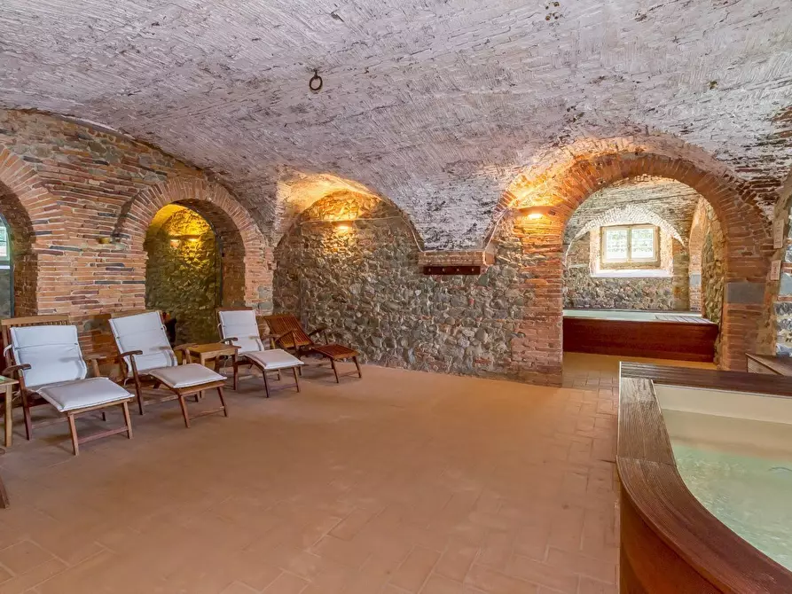 Immagine 26 di Rustico / casale in vendita  in Per matraia 22 a Capannori