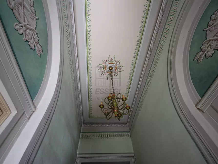 Immagine 17 di Appartamento in vendita  in via busdraghi a Lucca