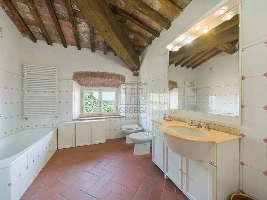 Immagine 52 di Villa in vendita  in Via Valle 18 a Santa Maria A Monte