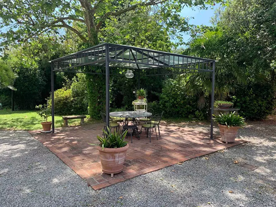 Immagine 32 di Villa in vendita  in Via delle Piagge 1535 a Lucca