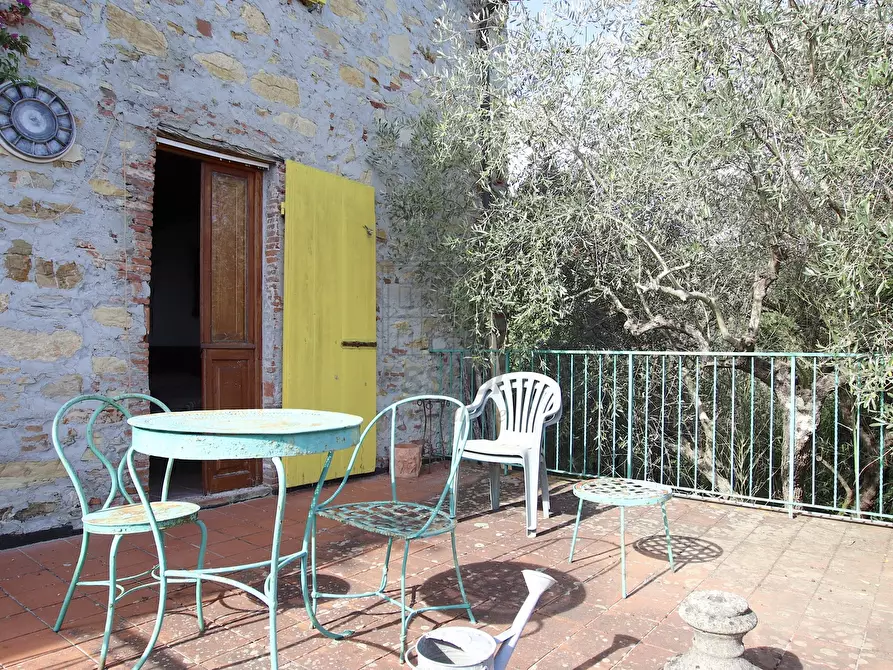 Immagine 7 di Rustico / casale in vendita  in Via per Chiatri 734 a Lucca