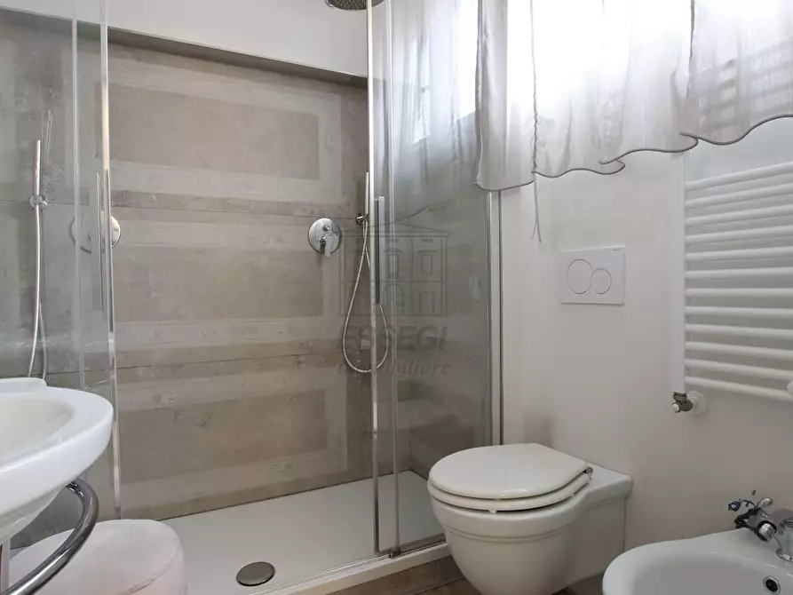 Immagine 6 di Appartamento in vendita  in Via Fontana a Lucca