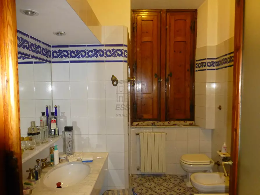 Immagine 12 di Villa in vendita  in Viale Luporini 97 a Lucca
