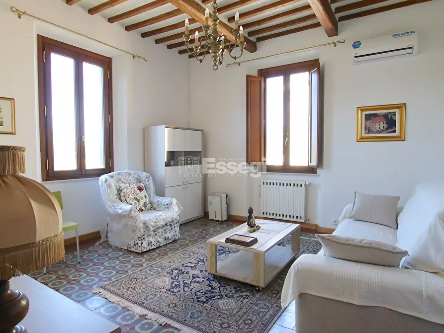 Immagine 7 di Villa in vendita  in Via Sarzanese 3542 a Lucca
