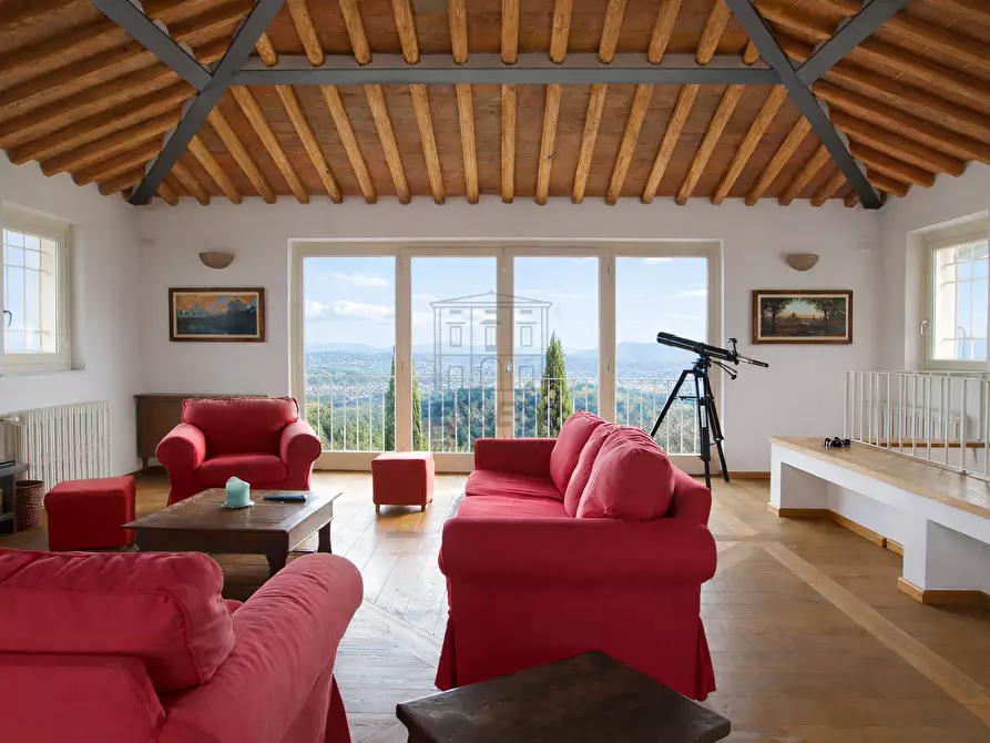 Immagine 4 di Villa in vendita  in Via della Chiesa X 466 a Lucca