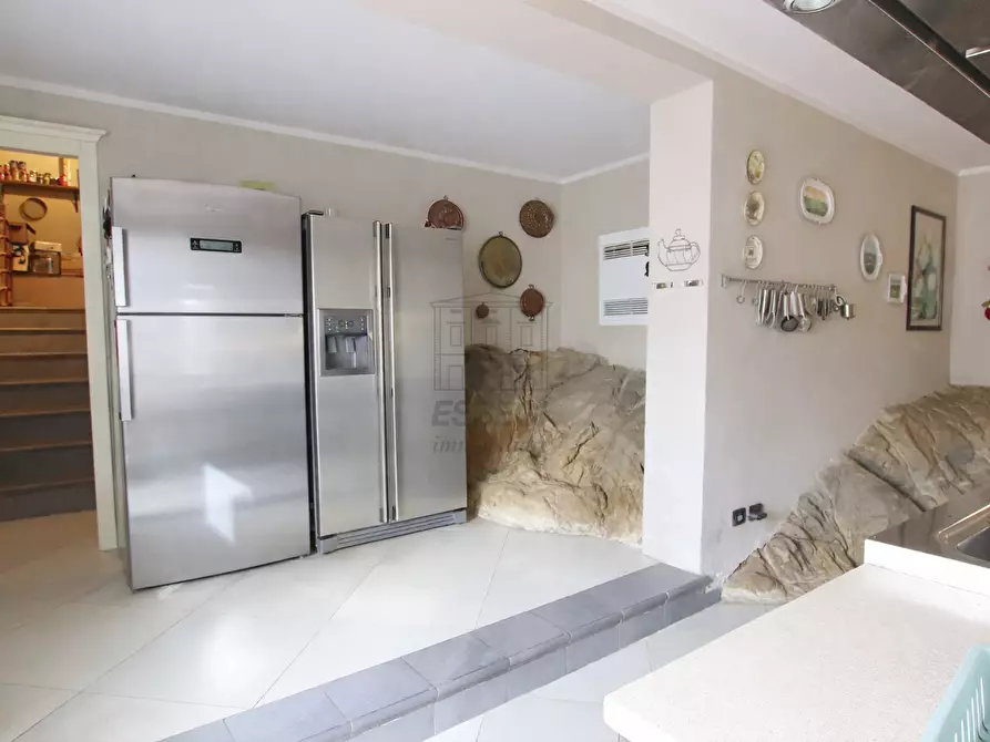 Immagine 15 di Villa in vendita  in Via dei Cotani 211 a Lucca