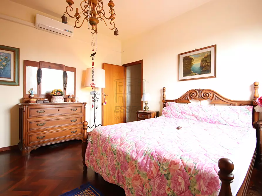 Immagine 21 di Appartamento in vendita  in Via Berti 57 a Capannori