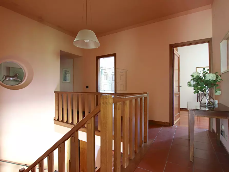 Immagine 71 di Villa in vendita  in Via di segromigno a Capannori