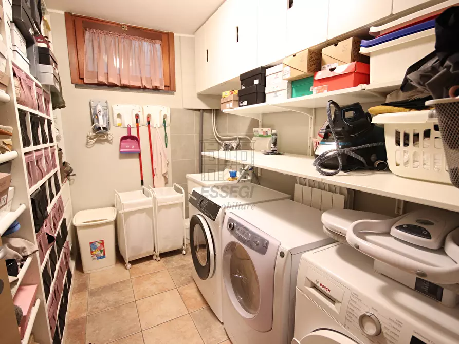 Immagine 4 di Casa indipendente in vendita  in via romana ovest, Rughi a Lucca