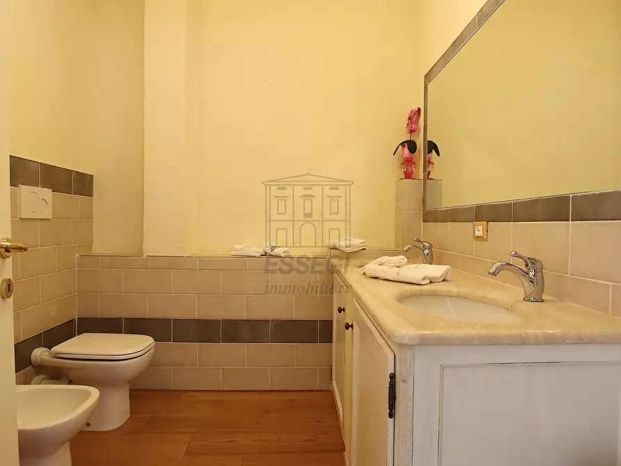 Immagine 30 di Villa in vendita  in vicopelago a Lucca