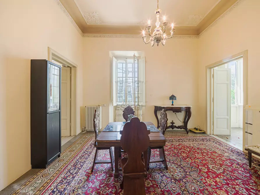 Immagine 67 di Villa in vendita  a Lucca