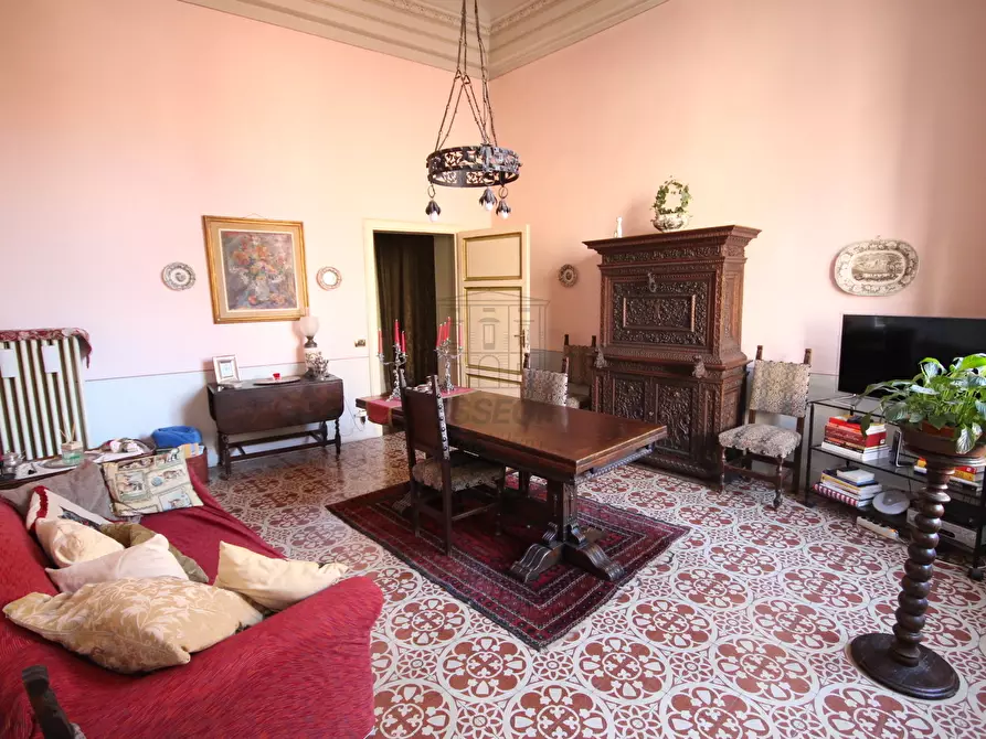 Immagine 19 di Appartamento in vendita  in piazza san frediano a Lucca