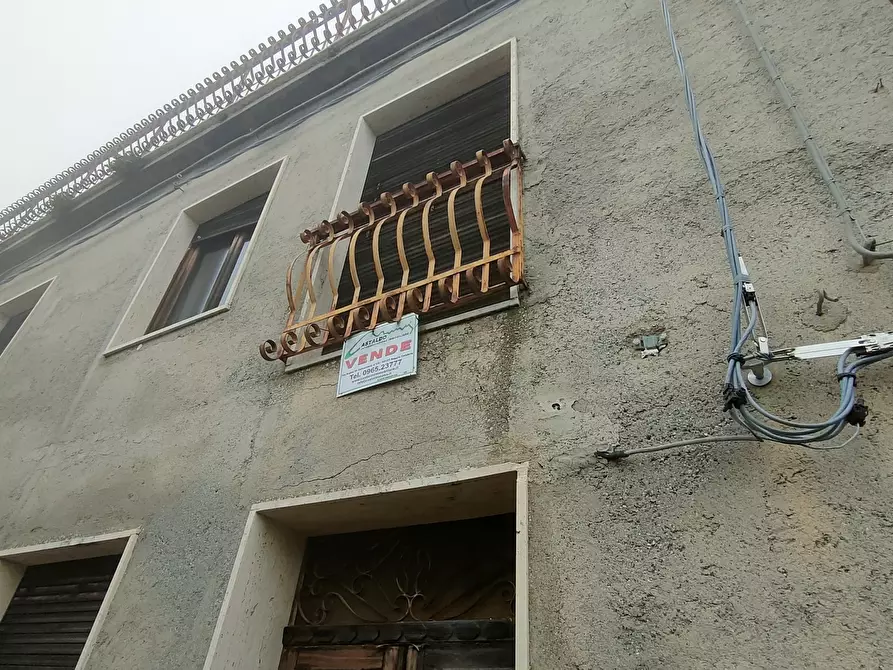 Immagine 3 di Pentalocale in vendita  in Via Castello 35 a Bova