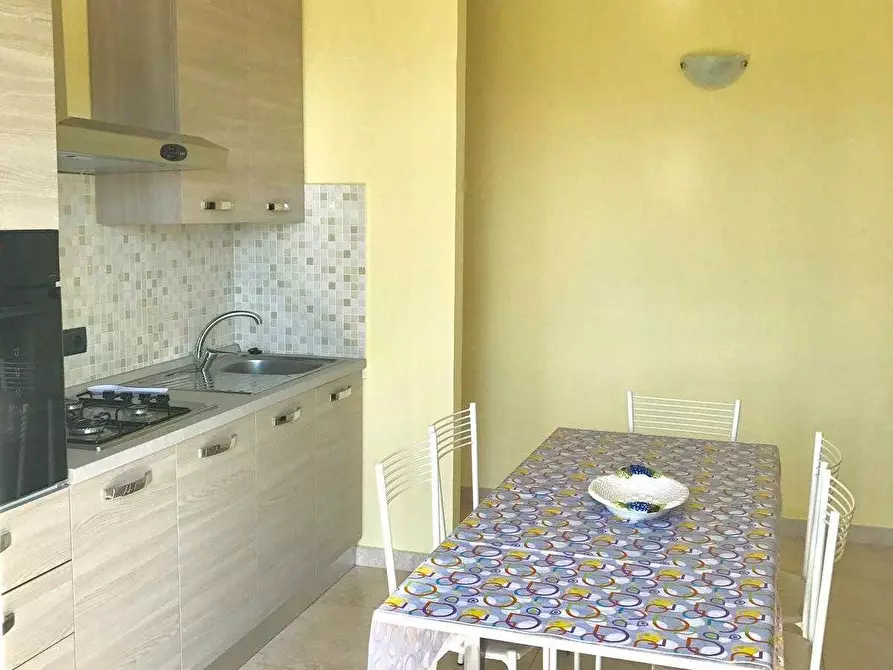 Immagine 6 di Trilocale in affitto  in Corso Umberto I a Bova Marina